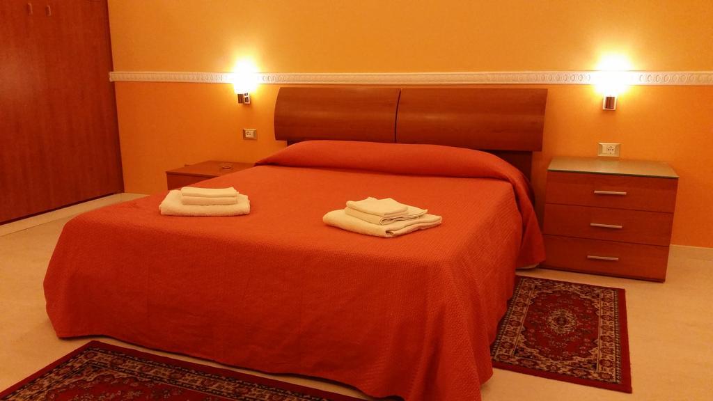 Hotel Gorizia Catania Habitación foto